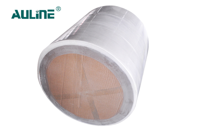 What types of fibers are commonly used in Plain Spunlace Nonwoven?